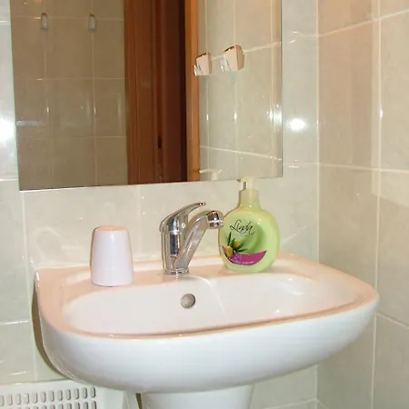 Bed & Breakfast Dom Goscinny Pod Brzozami *