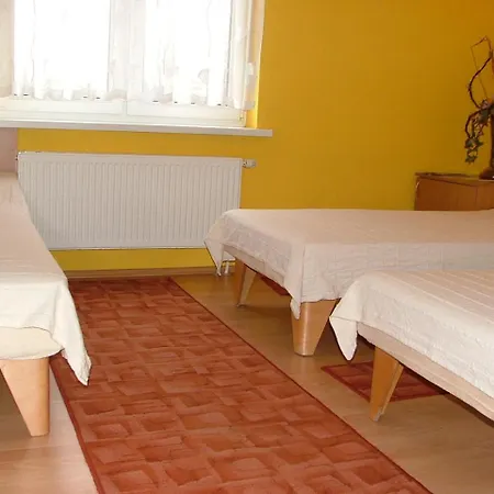 Bed & Breakfast Dom Goscinny Pod Brzozami *