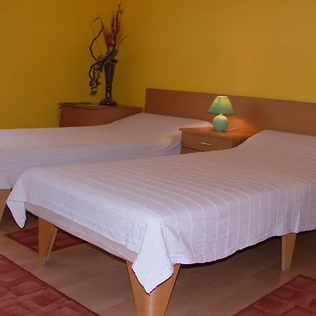 Dom Goscinny Pod Brzozami