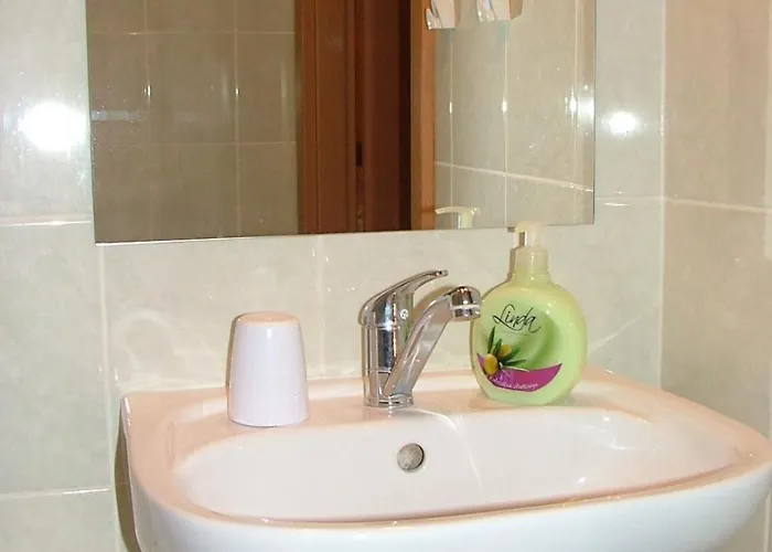 Bed & Breakfast Dom Goscinny Pod Brzozami 3*