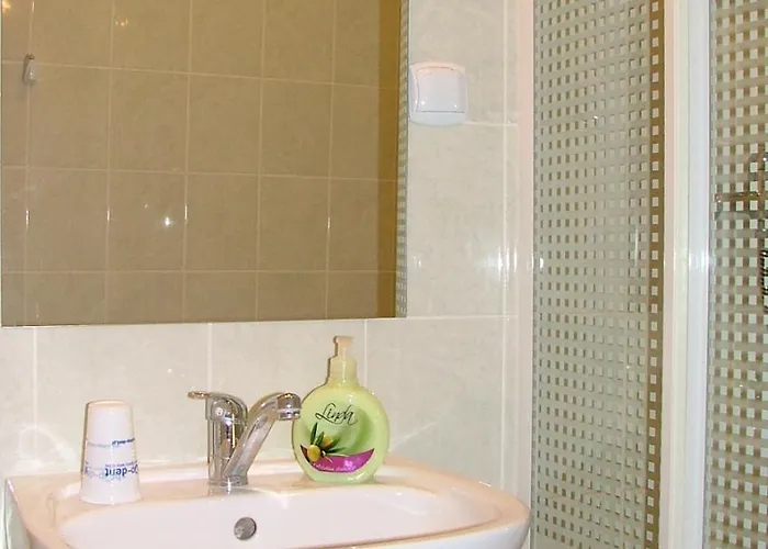 Bed & Breakfast Dom Goscinny Pod Brzozami Poznan